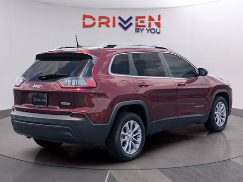 Used 2019 Jeep Cherokee Latitude w/ Popular Appearance Group FWD image 5