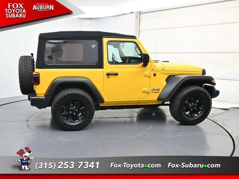 Used 2021 Jeep Wrangler Sport AWD/4WD image 14