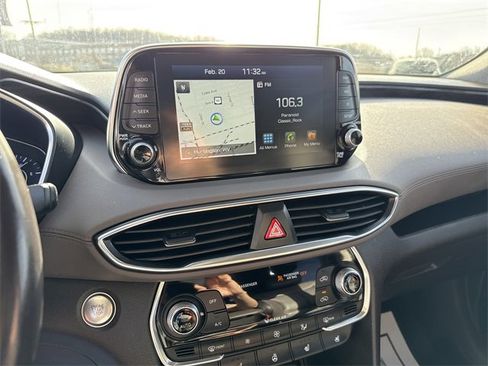 Used 2019 Hyundai Santa Fe FWD image 18