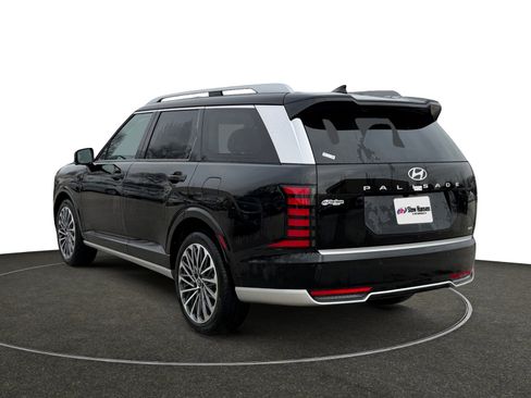 Certified 2026 Hyundai Palisade Calligraphy image 3