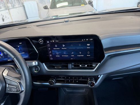 Used 2025 Chevrolet Equinox LT image 21