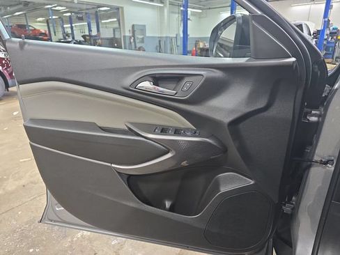 Used 2025 Chevrolet Trax ACTIV w/ Driver Confidence Package FWD image 27