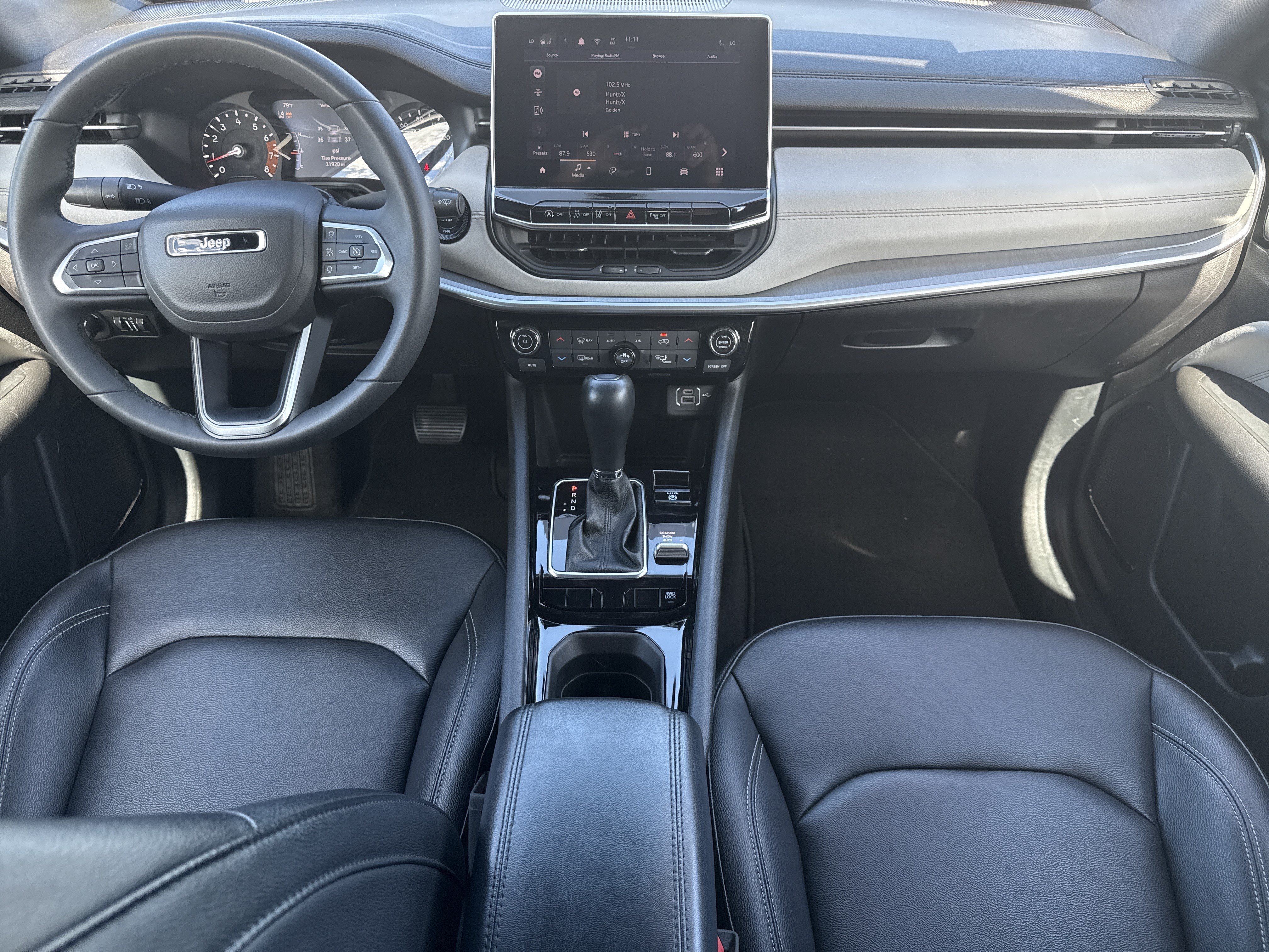 Used 2025 Jeep Compass Limited AWD/4WD image 27