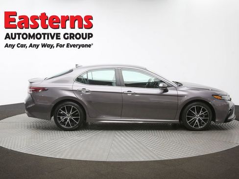 Used 2023 Toyota Camry SE image 45