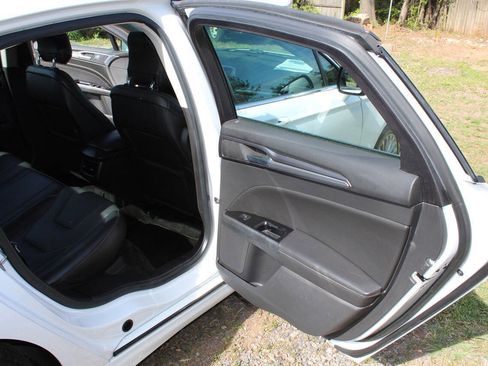 Used 2014 Ford Fusion Titanium image 35