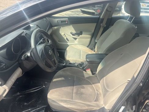 Used 2012 Kia Forte LX image 18