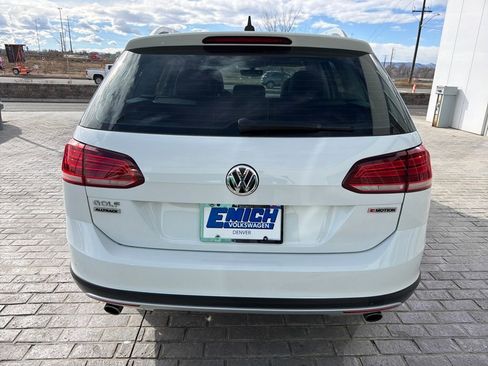 Used 2019 Volkswagen Golf Alltrack SE image 4