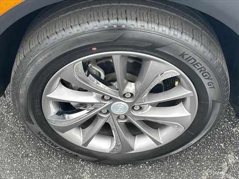 Certified 2022 Buick Encore GX Essence w/ Experience Buick Package FWD image 38