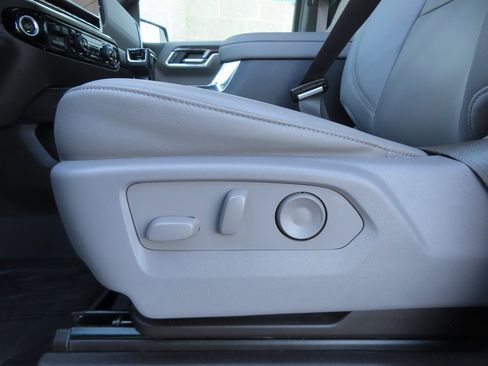 Certified 2023 Chevrolet Silverado 1500 LTZ w/ LTZ Convenience Package II image 8