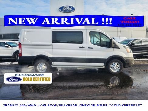 Used 2023 Ford Transit 250 Low Roof AWD w/ Exterior Upgrade Package image 3