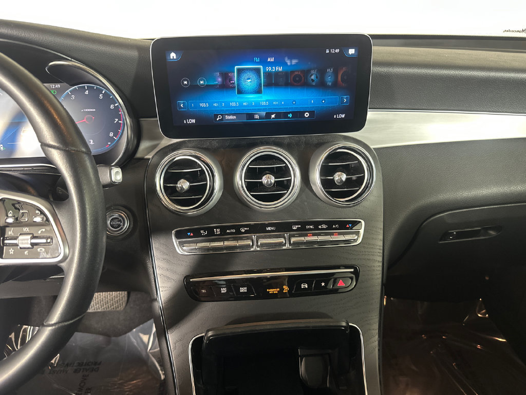 Used 2022 Mercedes-Benz GLC 300 image 30