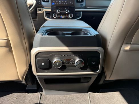 Used 2024 Ford Expedition Max XLT RWD image 24