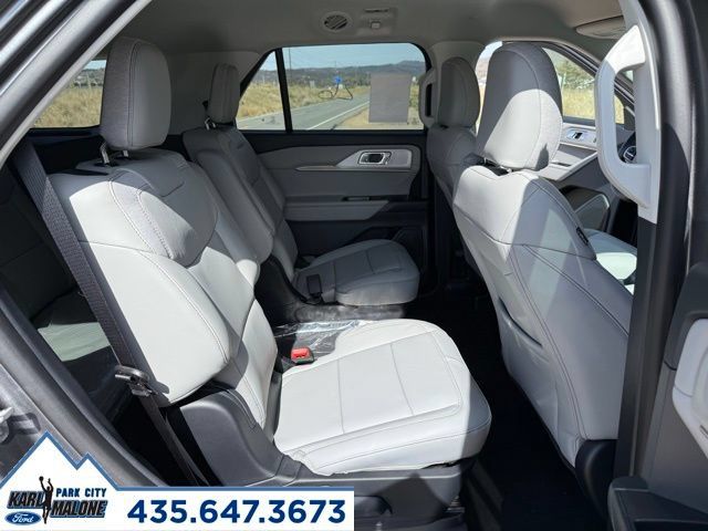 Used 2026 Ford Explorer Active w/ Active Comfort Package AWD/4WD image 33
