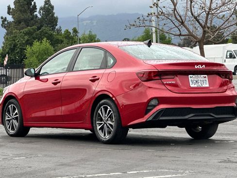 Certified 2023 Kia Forte LXS w/ LXS Technology Package image 7