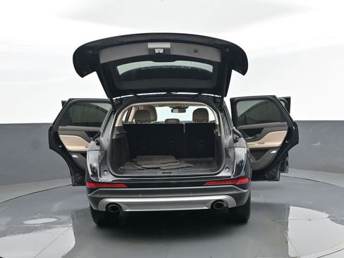 Used 2019 Ford Escape SE image 21