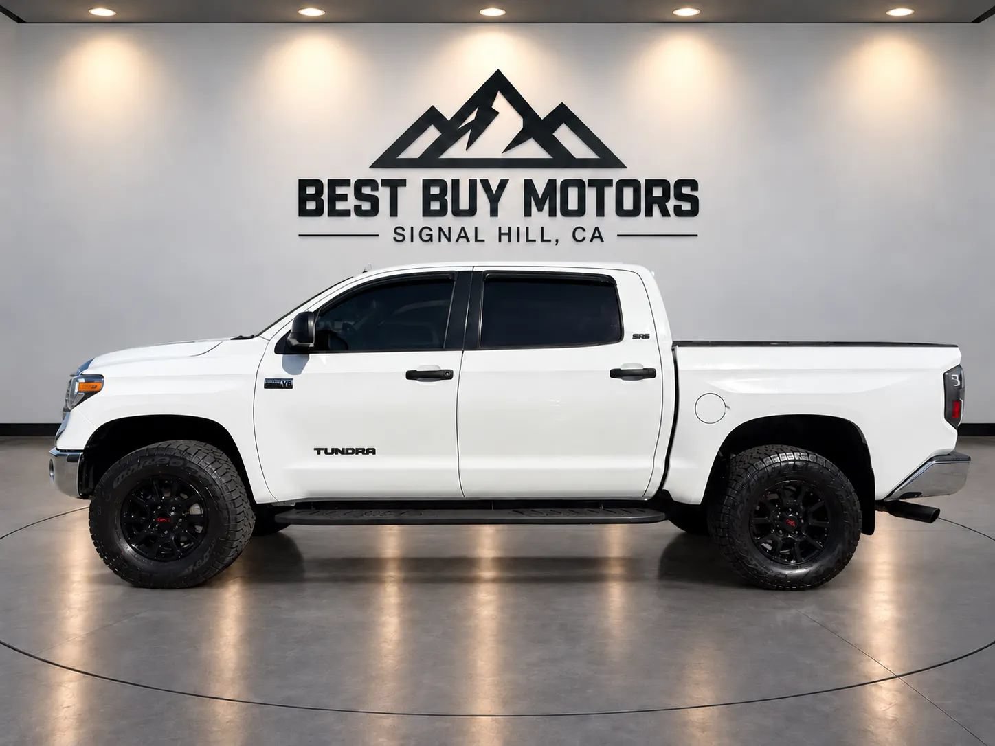 Used 2015 Toyota Tundra SR5 AWD/4WD image 5