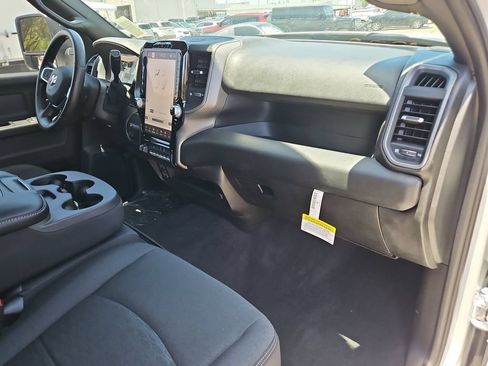 New 2025 RAM 2500 Tradesman AWD/4WD image 30