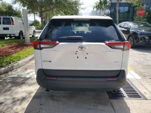 Used 2025 Toyota RAV4 XLE FWD image 5