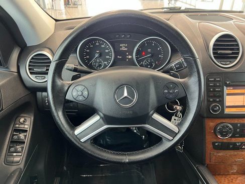 Used 2009 Mercedes-Benz ML 350 4MATIC image 25