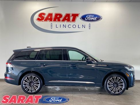 New 2026 Lincoln Aviator Black Label AWD/4WD image 1
