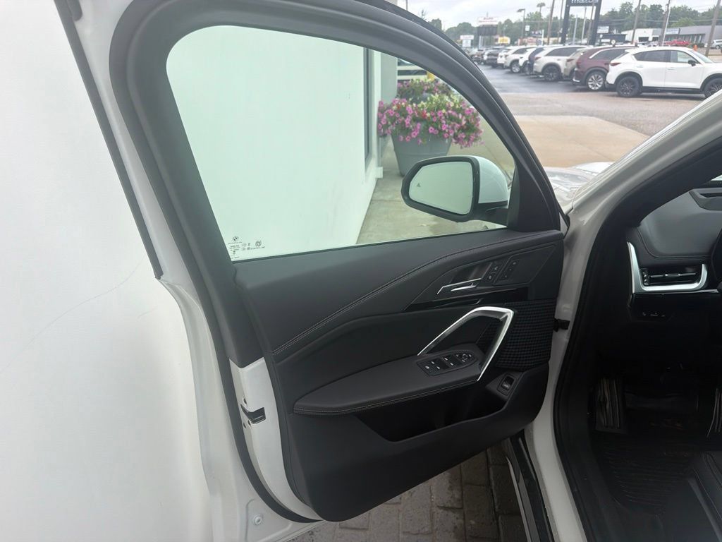 New 2027 BMW X1 xDrive28i AWD/4WD image 20