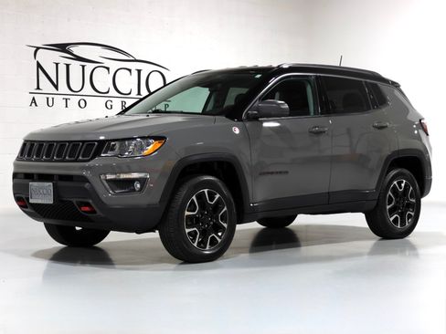 Used 2020 Jeep Compass Trailhawk w/ Cold Weather Group AWD/4WD image 1