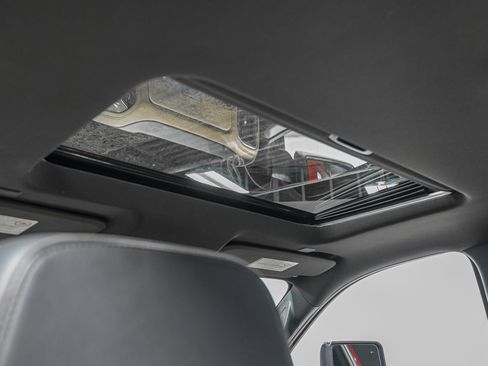 Used 2022 Chevrolet Silverado 2500 High Country w/ Safety Package II image 24