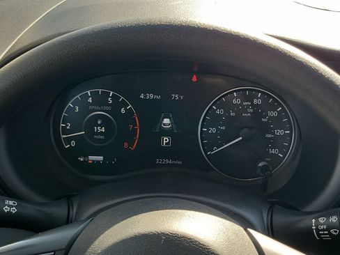Used 2024 Nissan Kicks SV FWD image 17