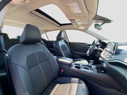 Used 2020 Nissan Altima 2.5 SR w/ Premium Package FWD image 27