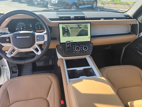 New 2026 Land Rover Defender 110 X-Dynamic SE image 21