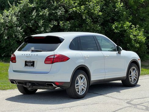 Used 2013 Porsche Cayenne AWD/4WD image 6
