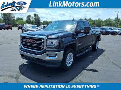 Used 2018 GMC Sierra 1500 SLE w/ Max Trailering Package