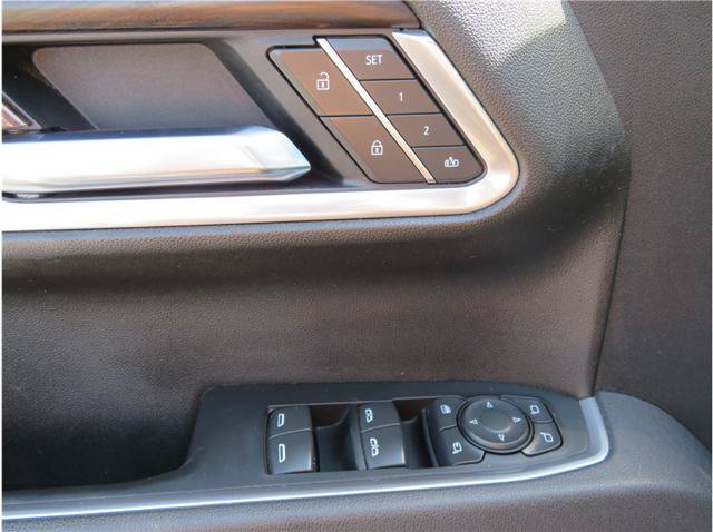 Used 2025 GMC Sierra 1500 SLT AWD/4WD image 10