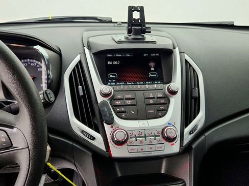 Used 2017 GMC Terrain SLE image 17