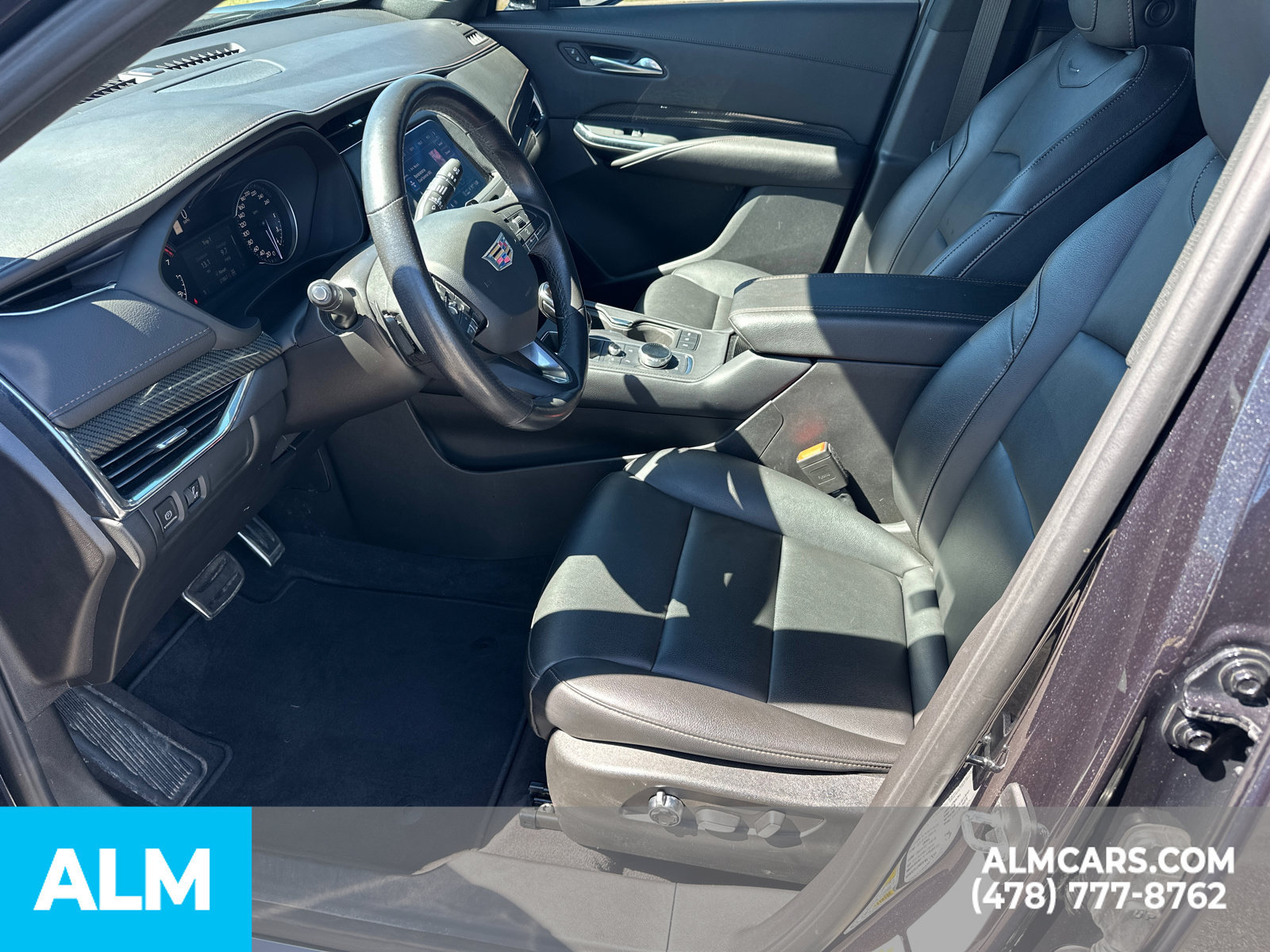 Used 2023 Cadillac XT4 Sport w/ Sun And Sound Package AWD/4WD image 10