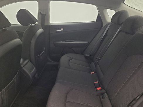 Used 2018 Kia Optima LX image 18