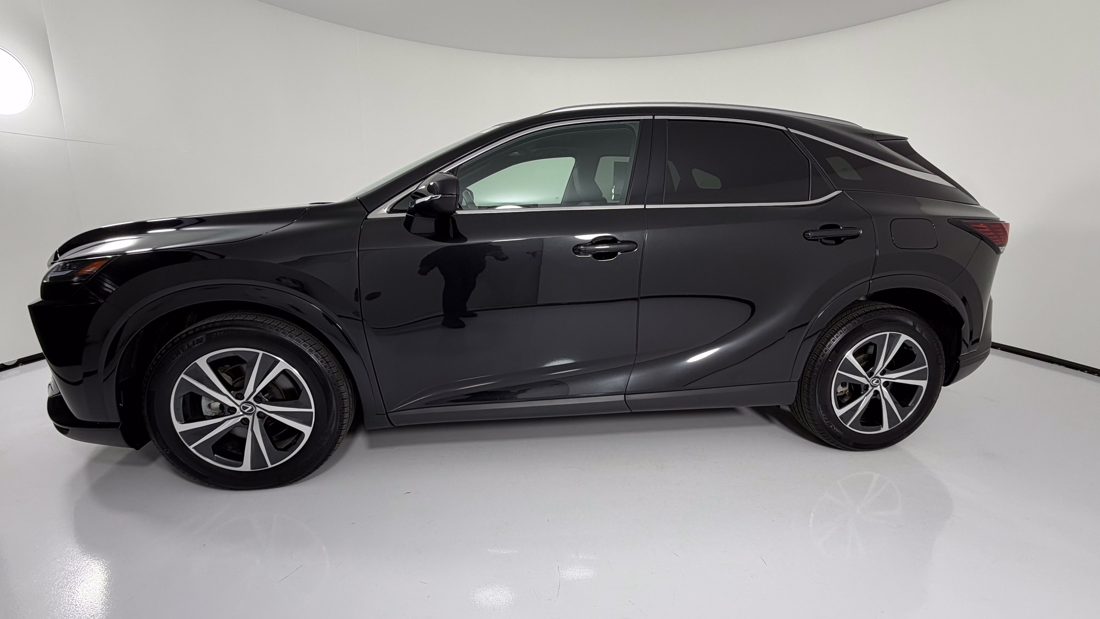 Used 2021 Lexus RX 350 AWD w/ Premium Package image 4