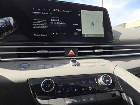 New 2025 Hyundai Elantra SEL image 23