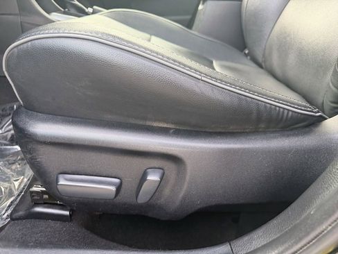 Used 2014 Toyota Corolla S Premium w/ Driver Convenience Package image 15