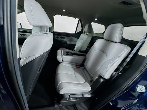 Certified 2025 Honda Pilot EX-L image 17