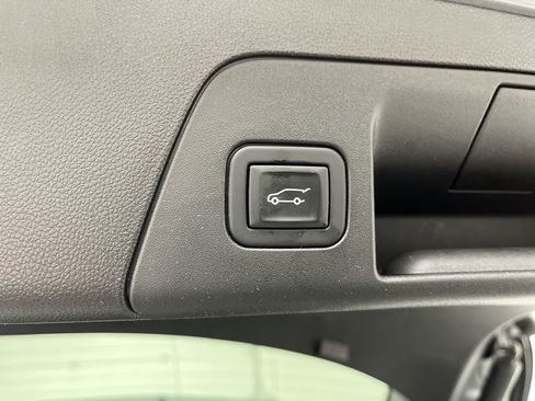 Certified 2023 Buick Envision Preferred w/ Sport Touring Package AWD/4WD image 31