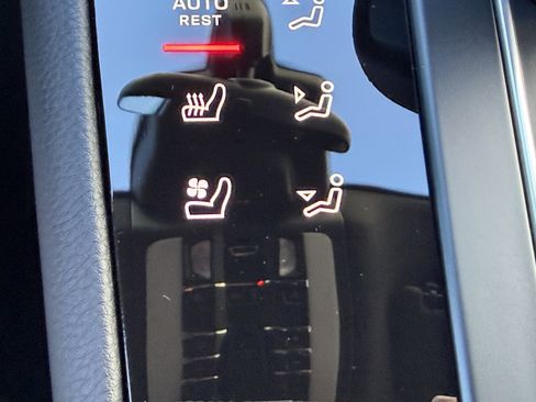 New 2026 Porsche Macan S image 30