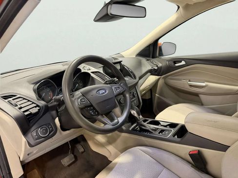 Used 2019 Ford Escape SE FWD image 14