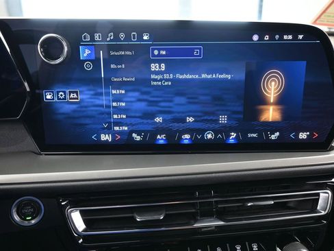 Used 2024 Chevrolet Traverse LS FWD image 28