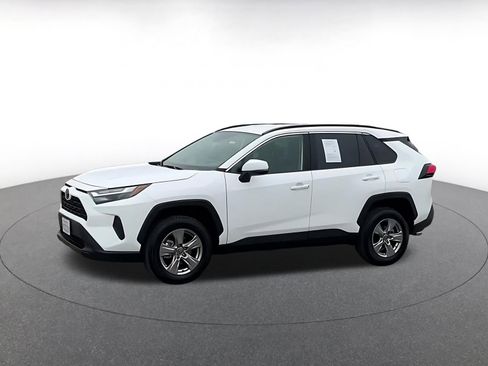 Used 2025 Toyota RAV4 XLE image 8