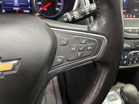 Used 2022 Chevrolet Equinox LT AWD/4WD image 27