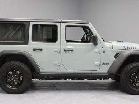 Used 2024 Jeep Wrangler Unlimited AWD/4WD image 11