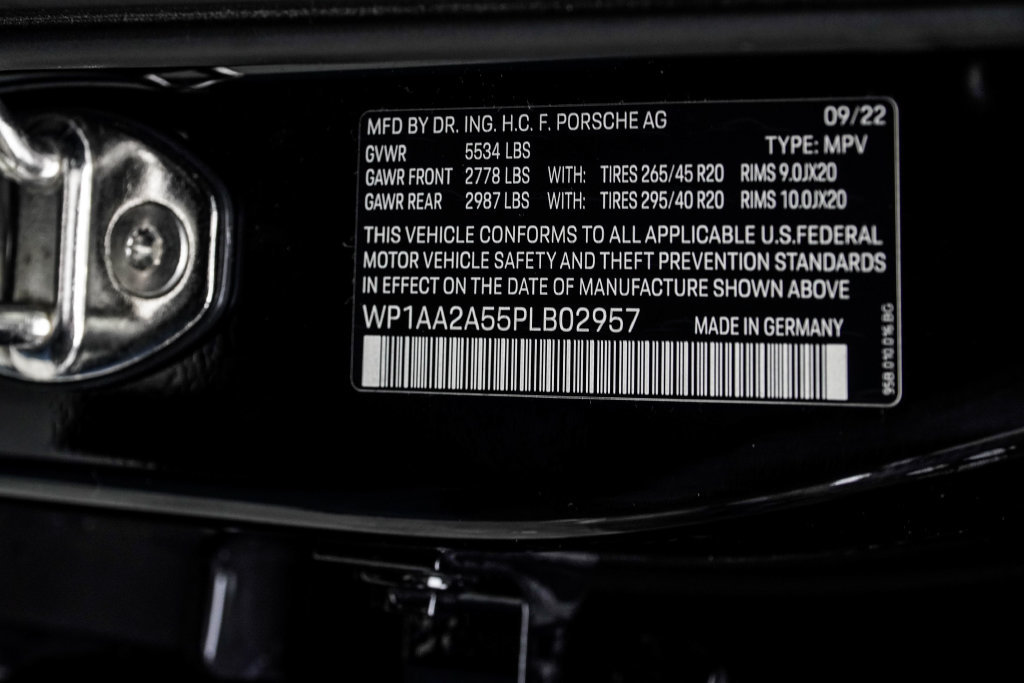Used 2023 Porsche Macan Turbo AWD/4WD image 50