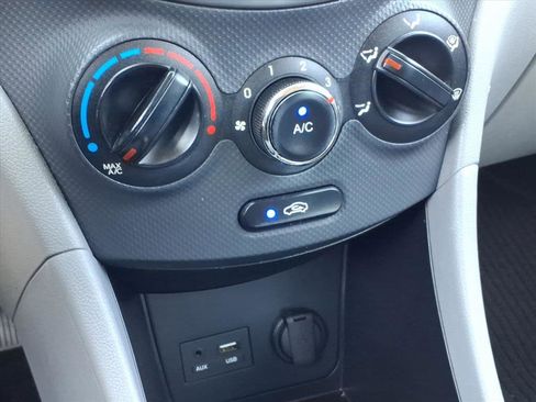 Used 2014 Hyundai Accent GLS w/ Option Group 2 image 21