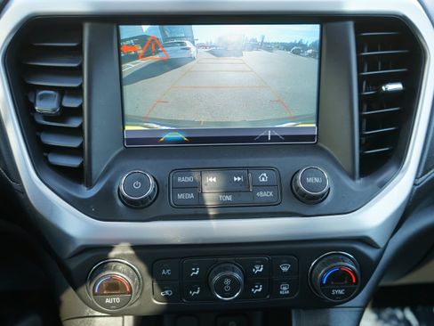 Used 2019 GMC Acadia SLE image 25